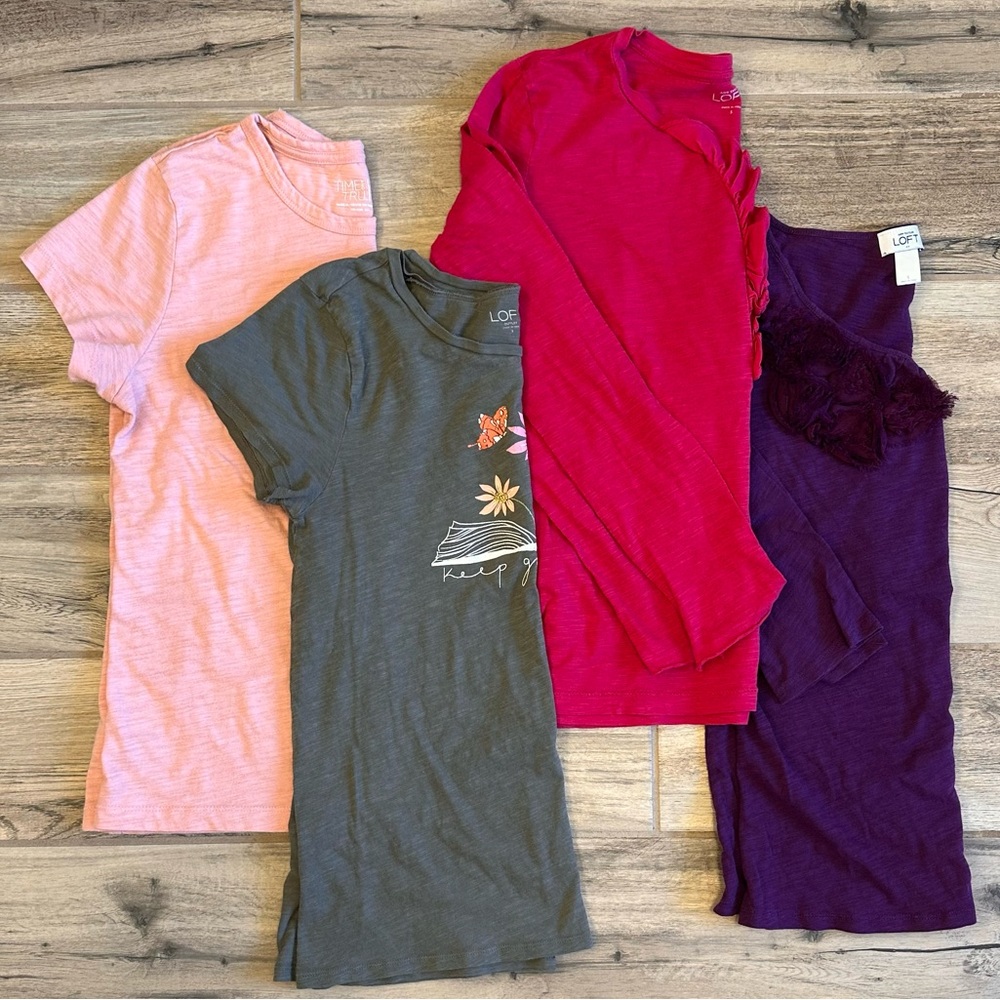 Bundle of 4 slub knit tees, size small